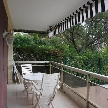 Juan-les-pins Residentiel, Grand Studio Proche Plages Et Commerces Antibes